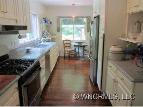 24 Midland Drive - Photo 6