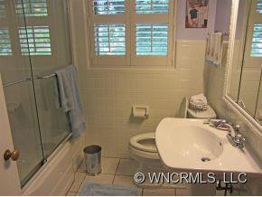 24 Midland Drive - Photo 8