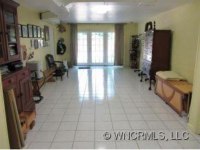24 Midland Drive - Photo 10