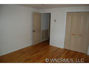 1736 Upper Ridgewood Blvd - Photo 6
