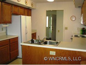1421 Mountain Meadow Drive - Photo 6