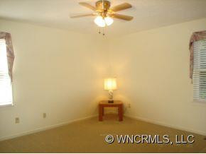 1735 A Haywood Manor Road - Photo 7