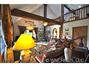5505 Bear Wallow Mountain Road - Photo 6