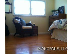 51 Debra - Photo 10