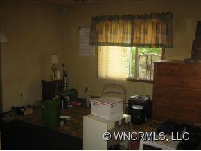 32 Park Lane Avenue - Photo 4