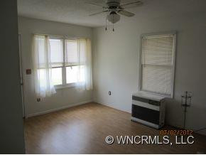 1387 Brown Ave - Photo 7