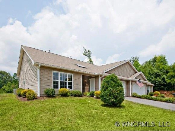 330 CASTLE CREEK VILLAGE