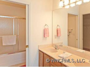330 CASTLE CREEK VILLAGE - Photo 12