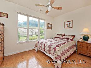 330 CASTLE CREEK VILLAGE - Photo 13