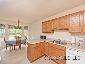 330 CASTLE CREEK VILLAGE - Photo 8