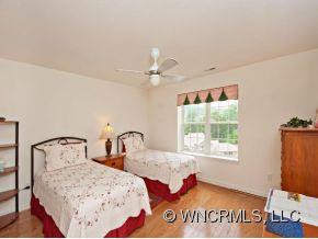 330 CASTLE CREEK VILLAGE - Photo 10
