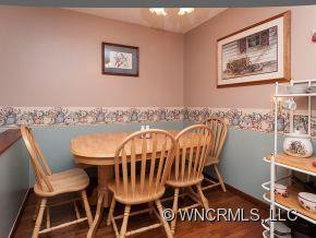 551 Blue Ridge Road - Photo 3