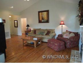 379 HIGH RIDGE DRIVE - Photo 3