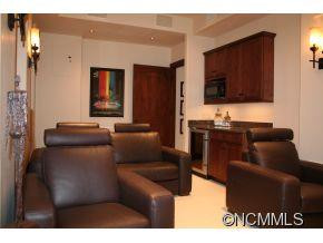 595 WALNUT VALLEY PKWY - Photo 17