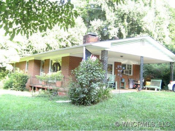 15 Lakeview Drive North