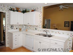 15 Rolling Meadow Road - Photo 10