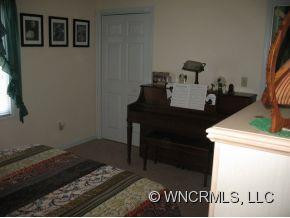419 KIMZEY RD - Photo 14