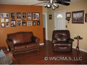 419 KIMZEY RD - Photo 8