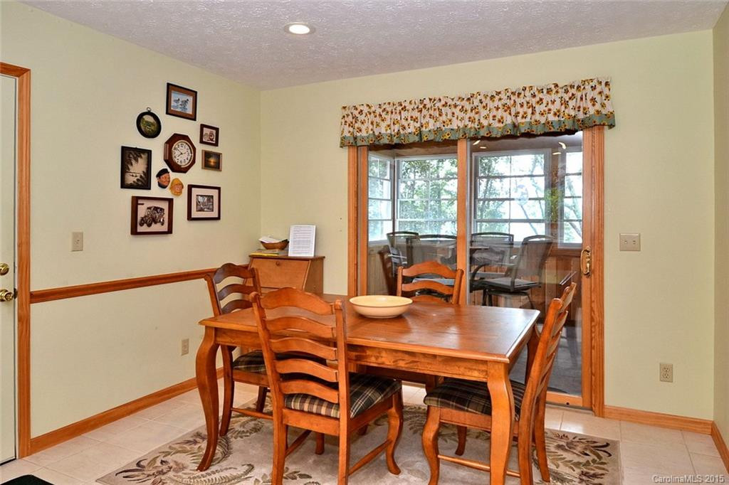 419 Woody Lane - Photo 6