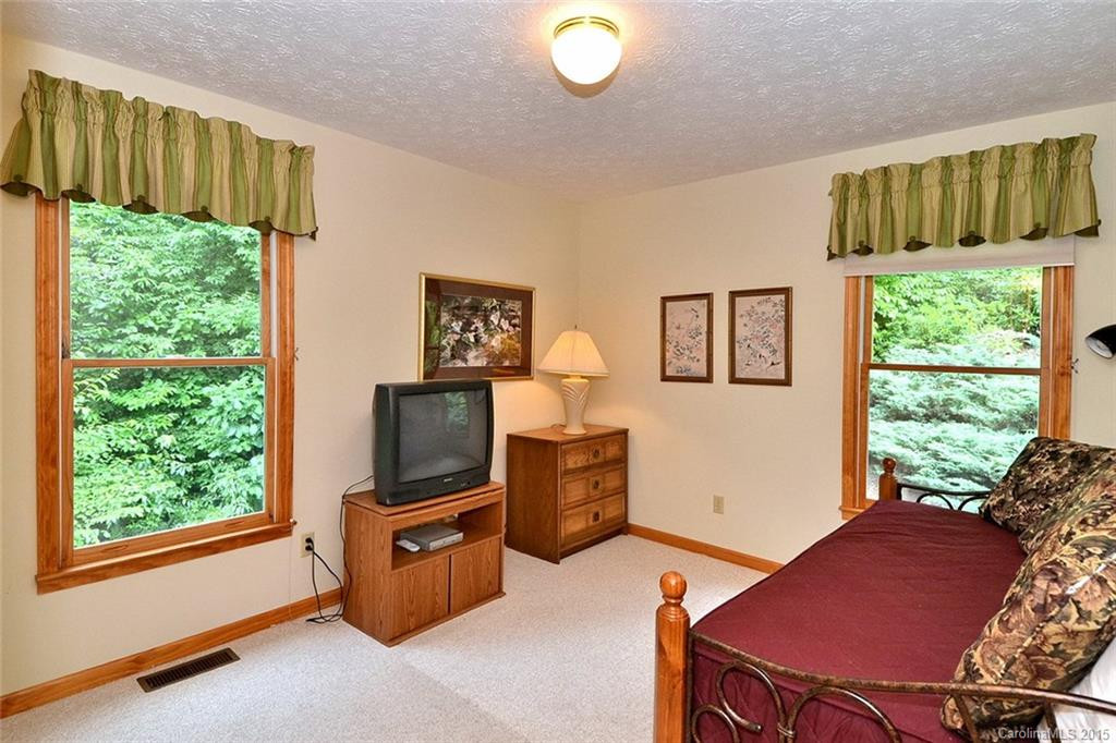 419 Woody Lane - Photo 10