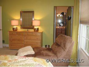 9 Holiday Drive - Photo 15