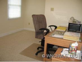 9 Holiday Drive - Photo 19