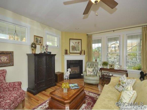 36 CRAFTSMAN CIRCLE - Photo 2