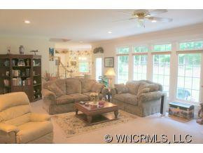 15 Four Oaks Drive - Photo 4