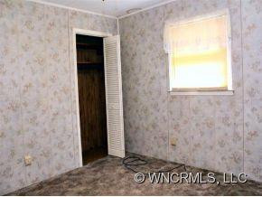 811 E. TRACY GROVE ROAD - Photo 9