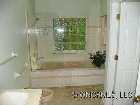 15 E. Ridgeway Drive - Photo 11