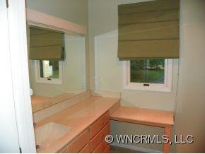 15 E. Ridgeway Drive - Photo 12