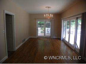 15 E. Ridgeway Drive - Photo 4