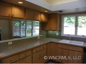 15 E. Ridgeway Drive - Photo 5