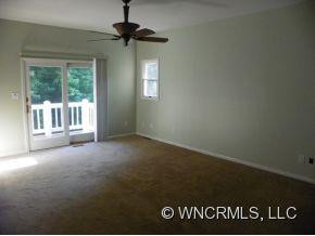 15 E. Ridgeway Drive - Photo 10