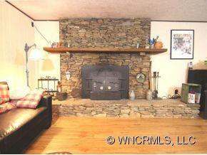 447 SUNSET DRIVE - Photo 3