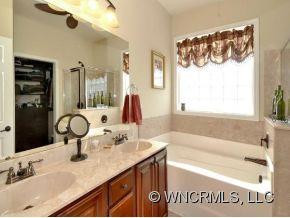 253 YADKIN ROAD - Photo 11