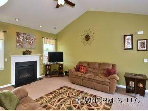 253 YADKIN ROAD - Photo 7