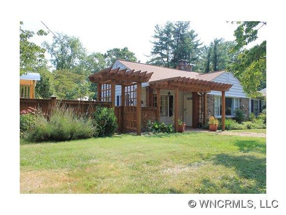 233 Kenilworth Rd