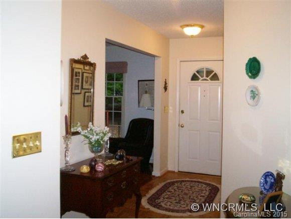 131 Scarlett Drive - Photo 2