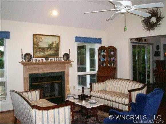 131 Scarlett Drive - Photo 4