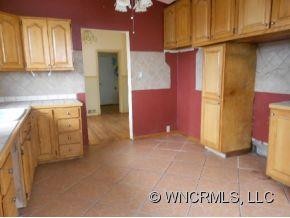 176 Academy Street - Photo 4