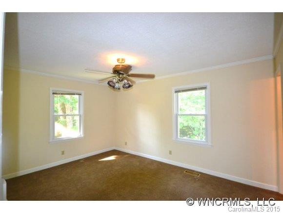 186 Denton Street - Photo 12