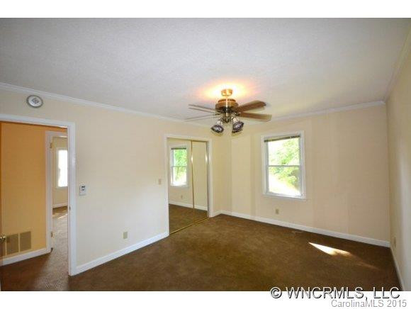 186 Denton Street - Photo 13