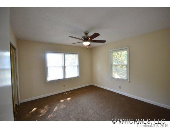 186 Denton Street - Photo 15