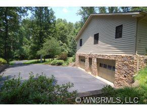 392 Donna Lane - Photo 2
