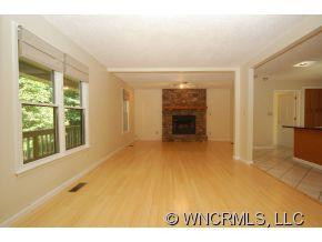 392 Donna Lane - Photo 4