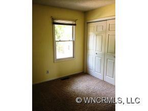 27 Foxberry Drive - Photo 11