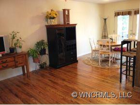 27 Foxberry Drive - Photo 7
