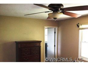 27 Foxberry Drive - Photo 9