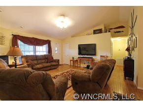 20 Margaret Lane - Photo 4